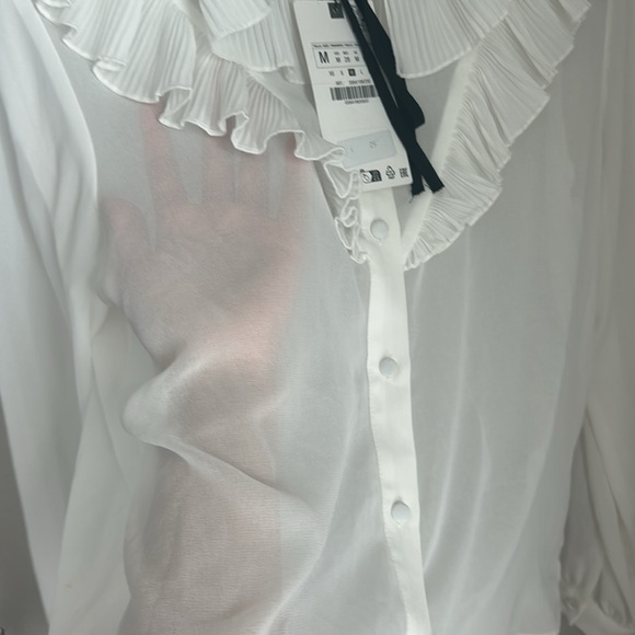 Zara blouse with bow - Picture 4 of 4